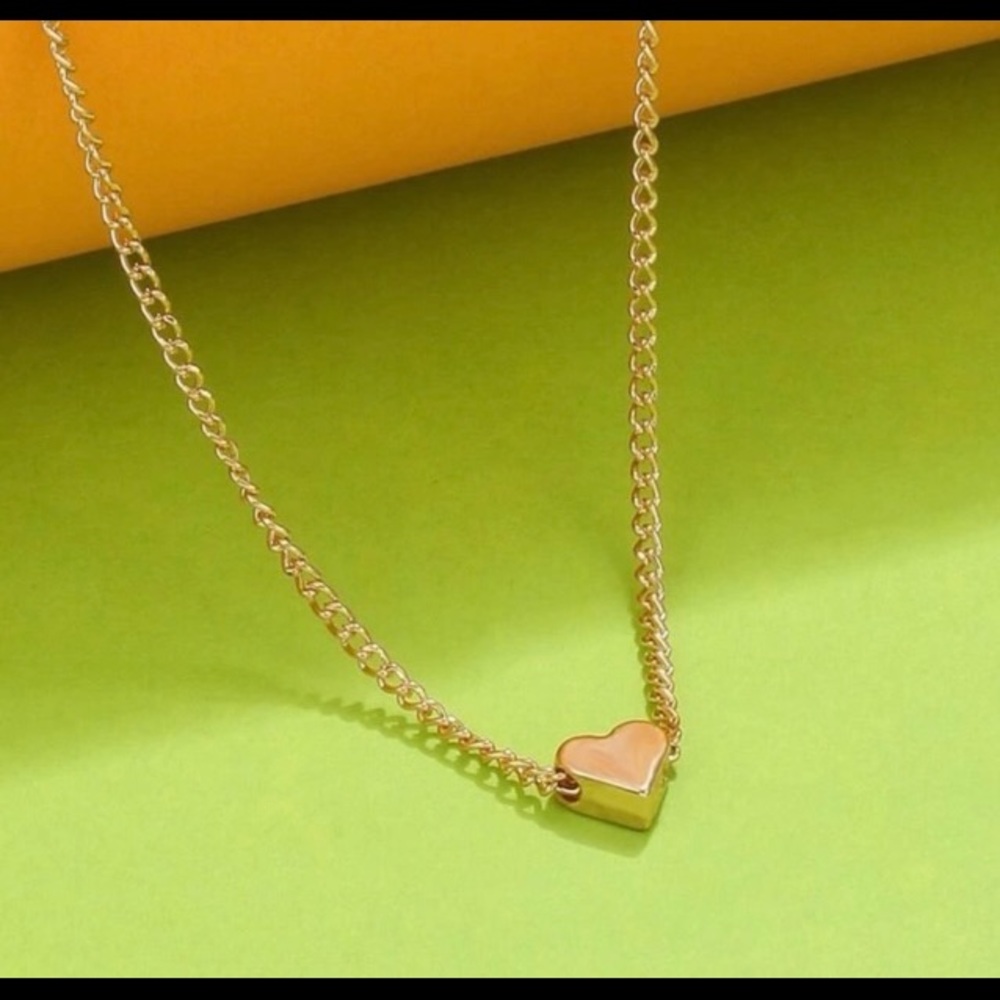 Dainty Gold Heart Necklace